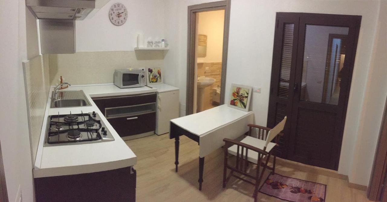 affitta camere fuori porta Grottaglie Esterno foto