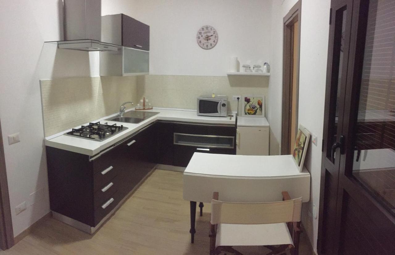 affitta camere fuori porta Grottaglie Esterno foto