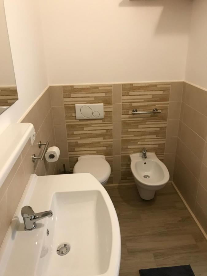 affitta camere fuori porta Grottaglie Esterno foto