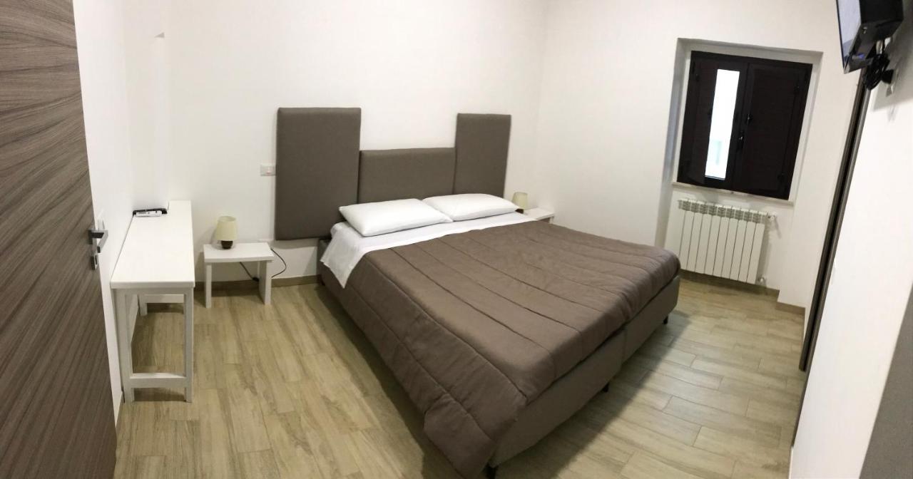affitta camere fuori porta Grottaglie Esterno foto