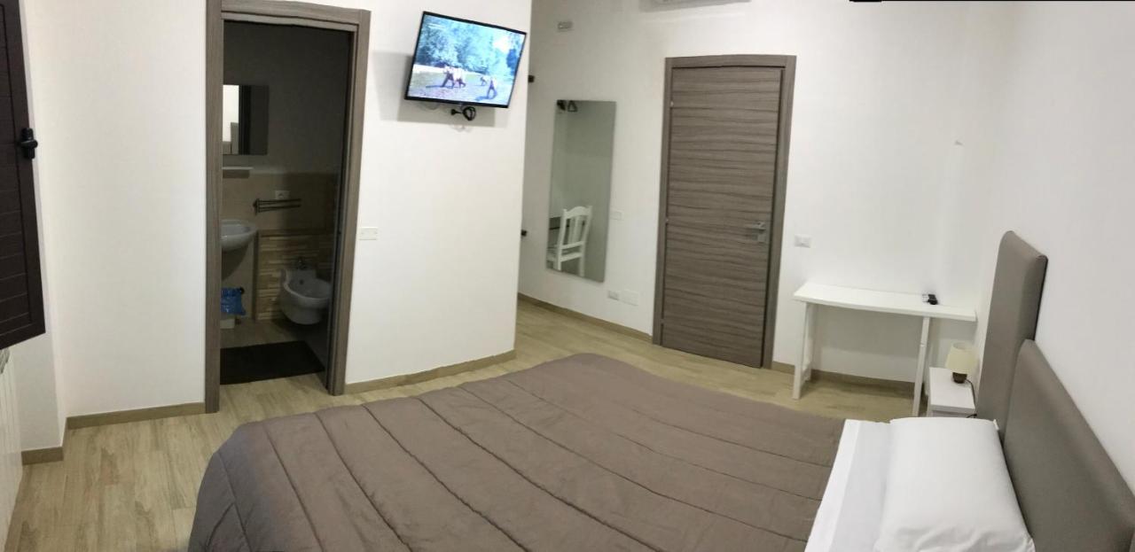 affitta camere fuori porta Grottaglie Esterno foto