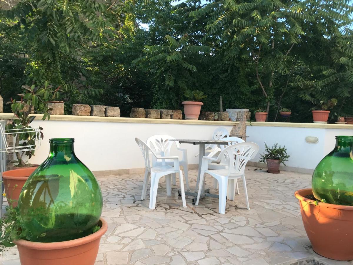 affitta camere fuori porta Grottaglie Esterno foto